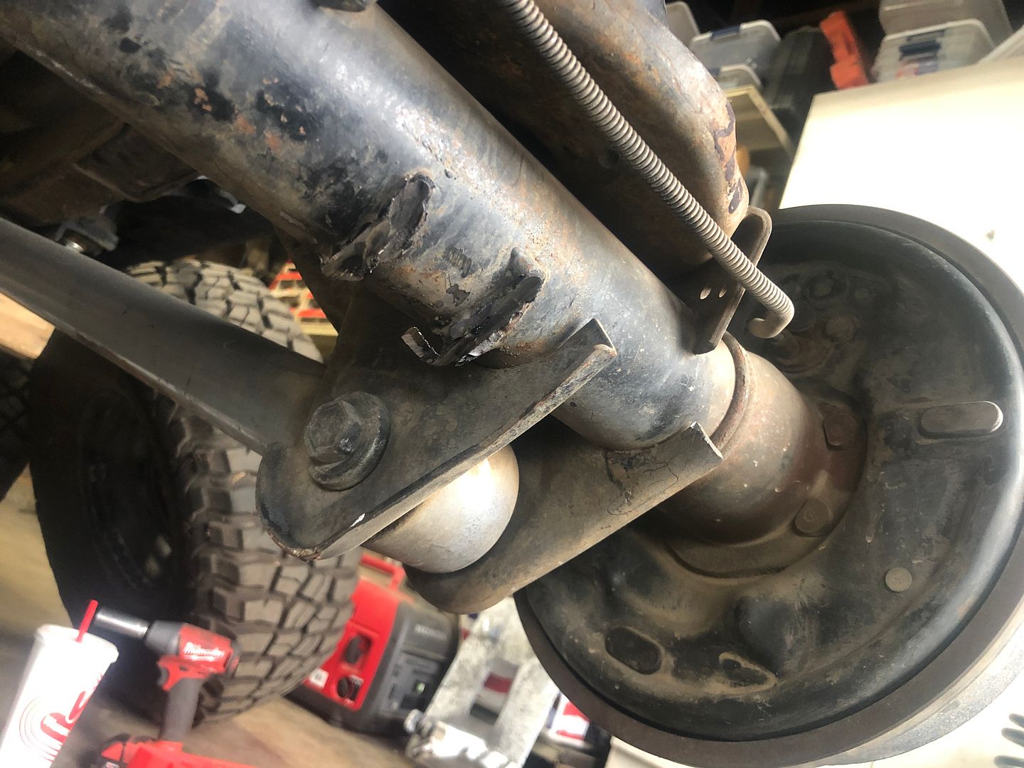 TJ rear shock outboard Jeep Enthusiast Forums